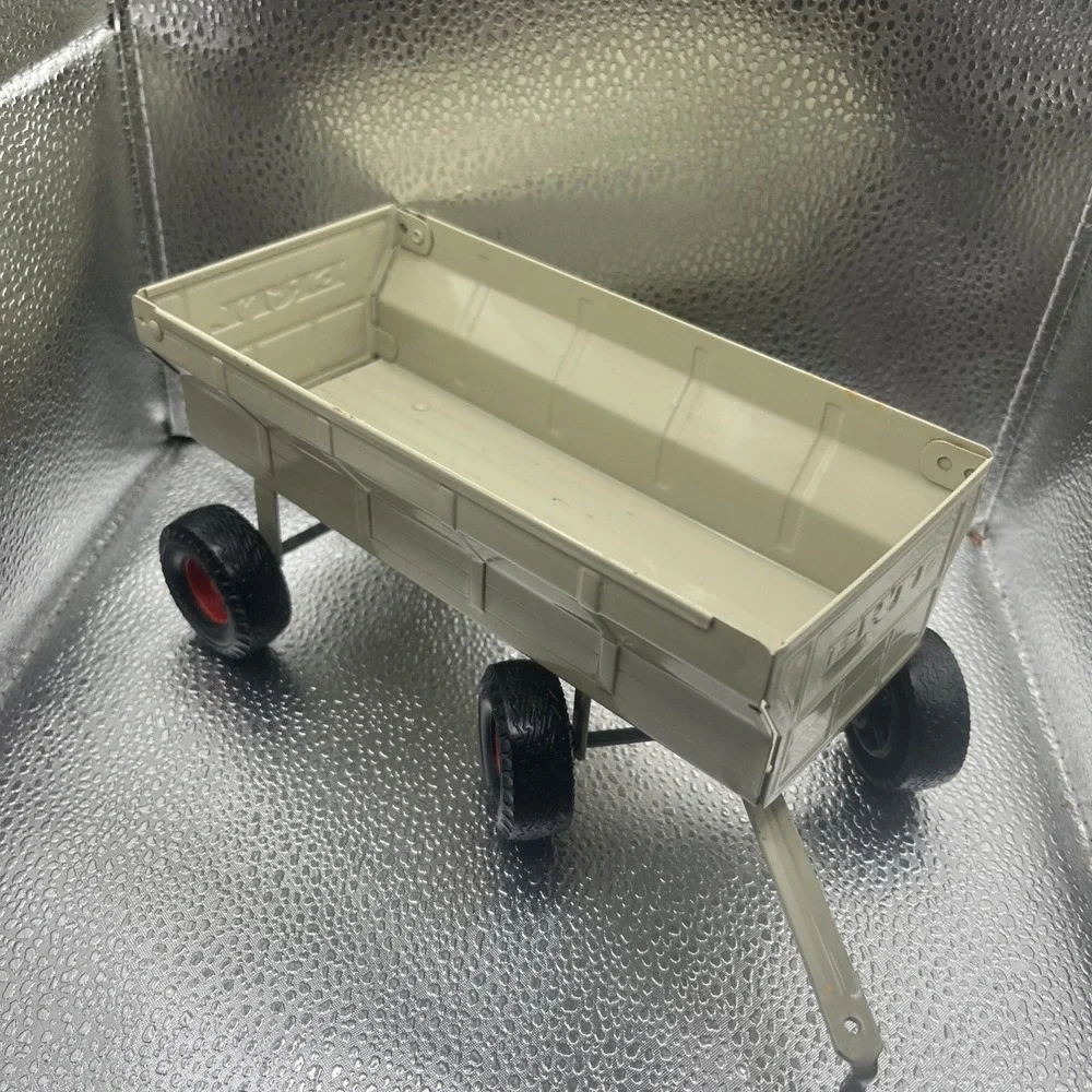 Vintage Ertl Grain Feed Wagon Trailer Farming Toy's Pressed Steel (1054) - Picture 1 of 16